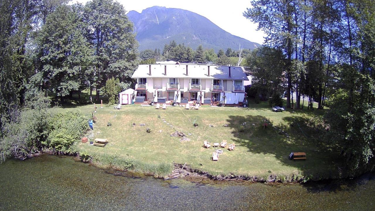 Moon River Suites #5 Норт Бенд Екстериор снимка